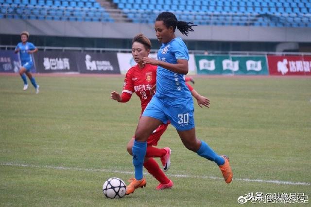 离开拜仁到31岁退役：特罗霍夫斯基的足球旅程